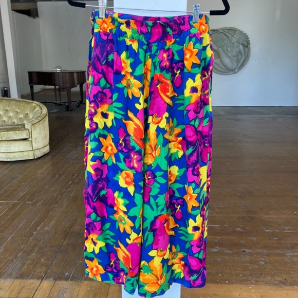 Vintage, colorful floral, cropped wide leg, two piece set - Picture 7 of 10